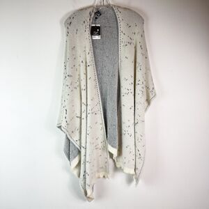 Roffe NWT Women's Ivory Fuzzy Long Knit Swing Kimono Cardigan Sweater Size OS